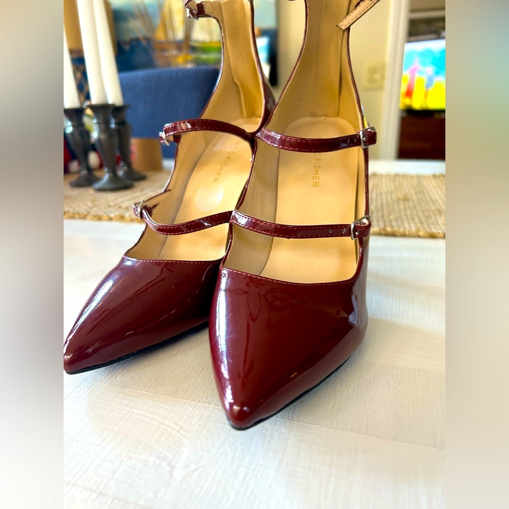 Brand new Marc Fisher deep red patent pumps